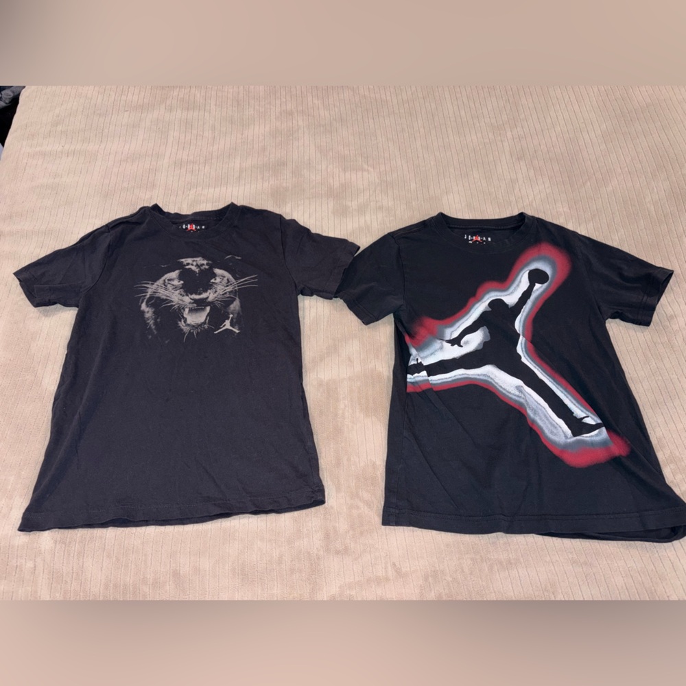 Lot of 2!!! Jordan Black Graphic Tees Boys Medium